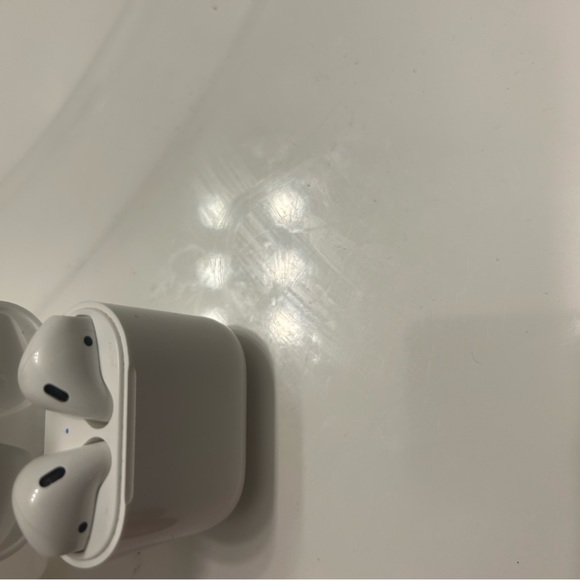 Pre-loved but thoroughly cleaned 2nd gen Apple AirPods - Picture 2 of 4